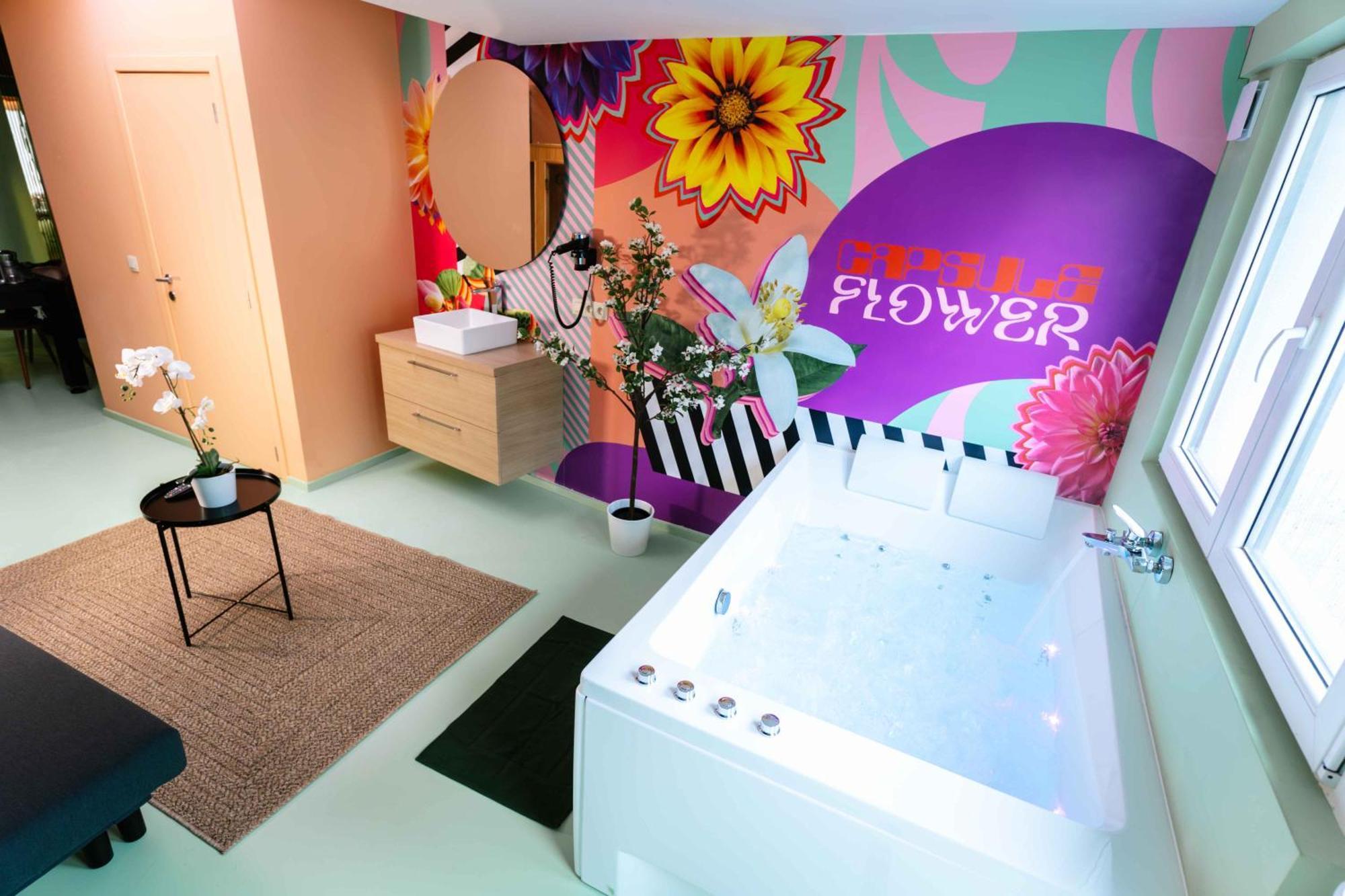 Capsule Flower - Balneo - Cinema - Billard - Nintendo Switch - Mons Centre Kültér fotó